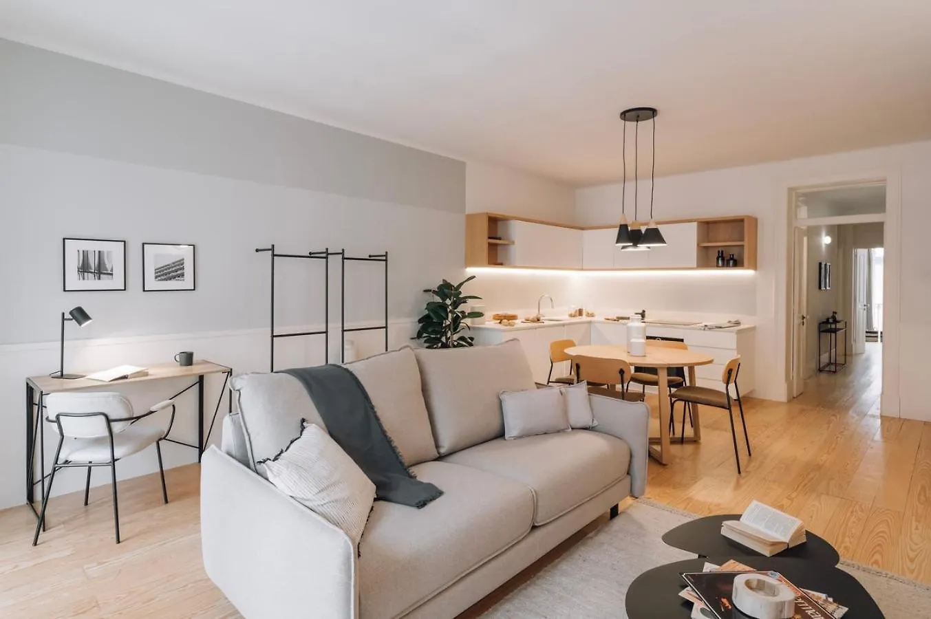 Apartment Algarve - 2 Bedrooms In Santos Lisbon